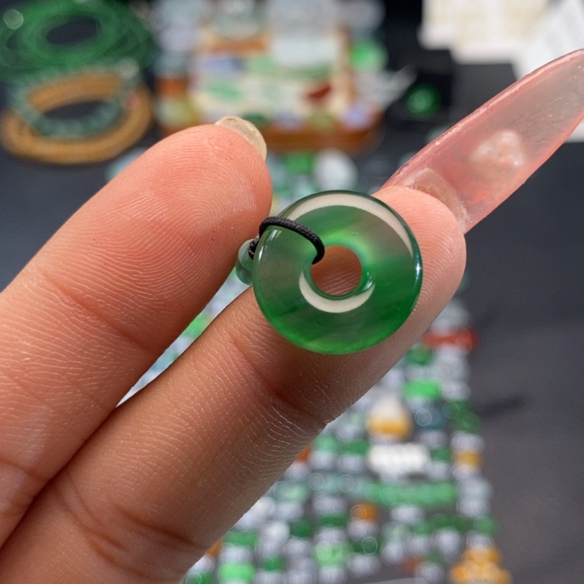 【闪购商品】翡翠挂件未镶嵌甜甜圈