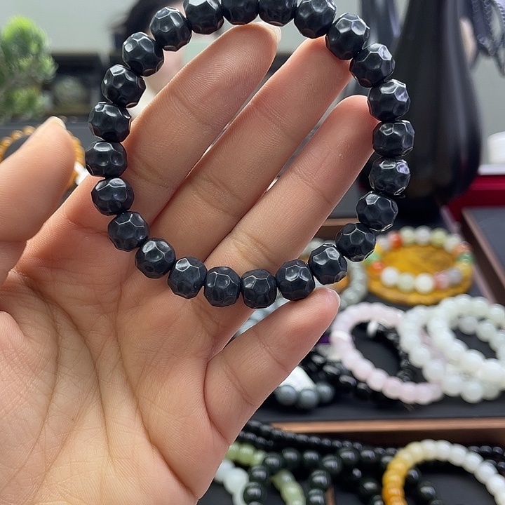 和田玉未镶嵌手串