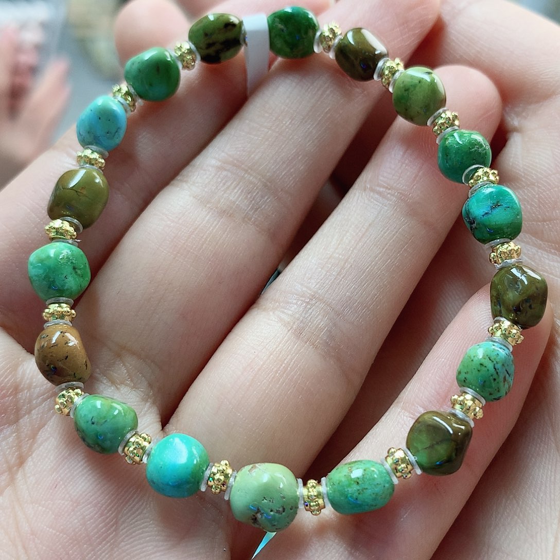 未镶嵌绿松石珠宝奇石