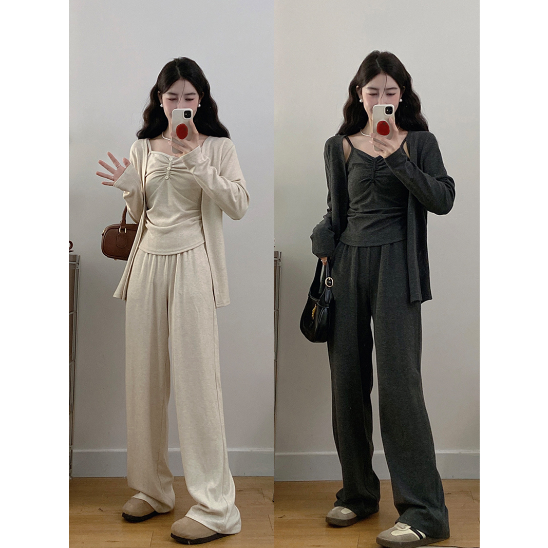20519（27）秋装新款胖mm大码女遮肉开衫遛弯阔腿裤穿搭套装