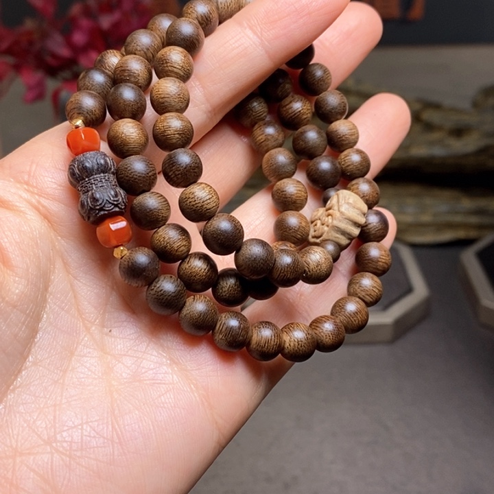 沉香手串越南芽庄天花板白棋0.8设计➕沉香木雕设计