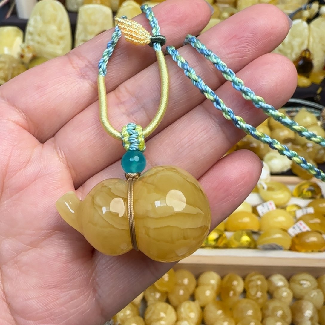 未镶嵌套链蜜蜡天然俄料鸡油黄蜜蜡葫芦吊坠