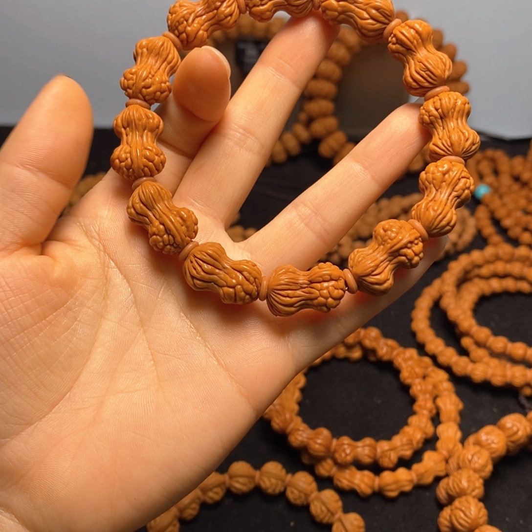 桃核吊坠秦岭文玩