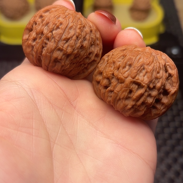 吊坠文玩核桃38红皮