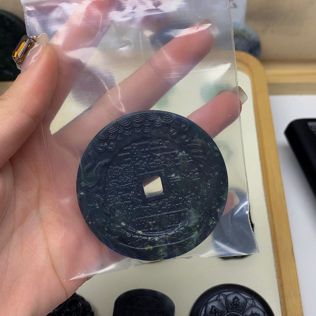 玛瑙/玉髓合金颈饰