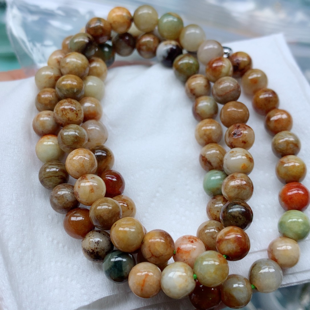 翡翠颈饰未镶嵌手串