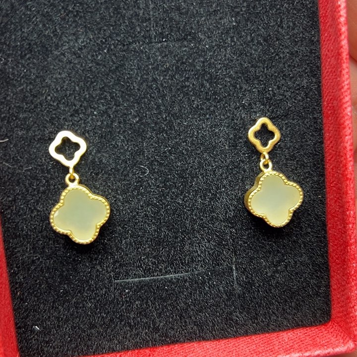 和田玉（糖玉）颈饰未镶嵌