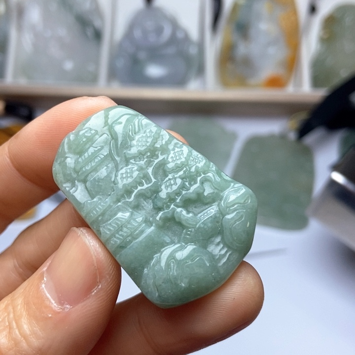 翡翠未镶嵌颈饰翡翠