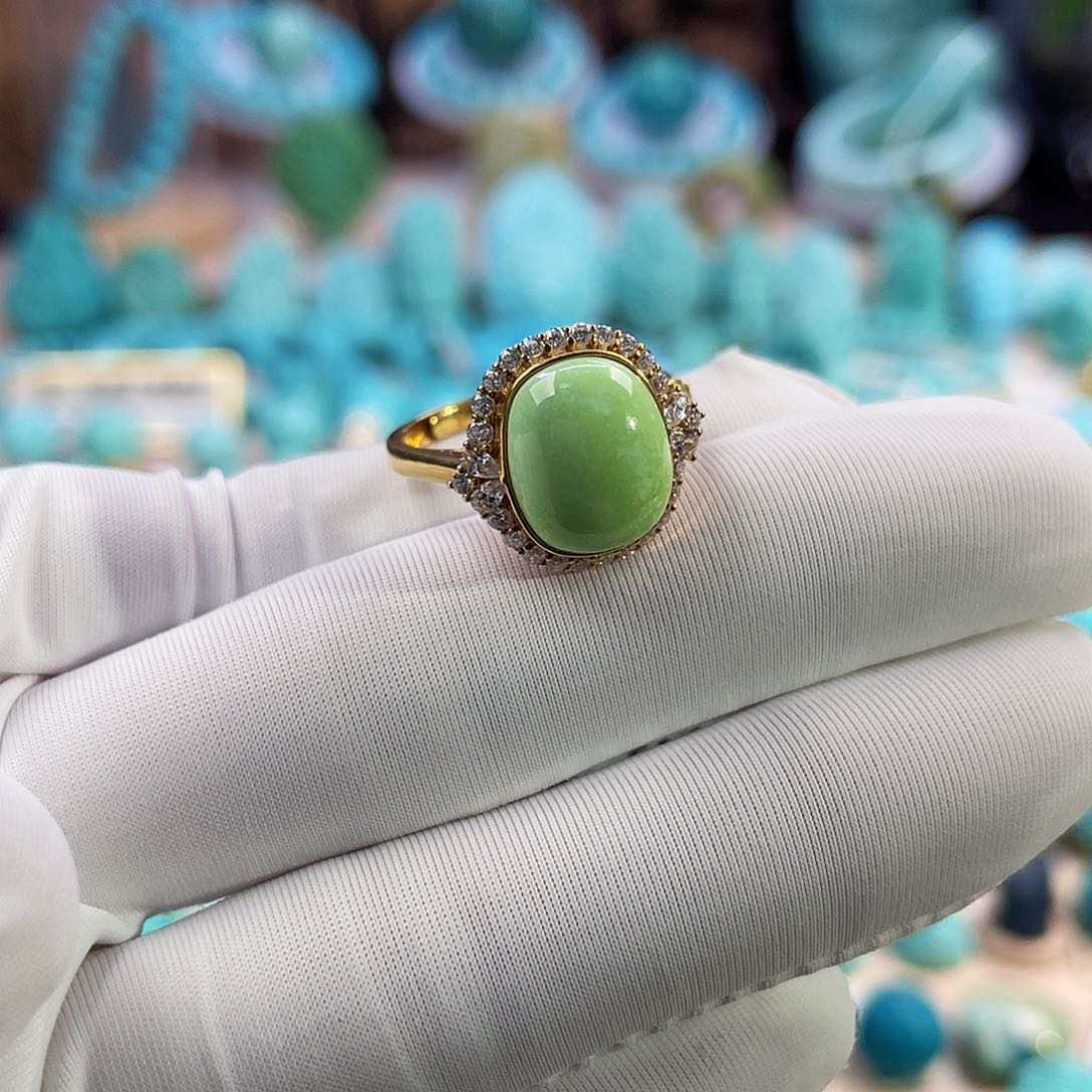 绿松石珠宝奇石18K金镶嵌