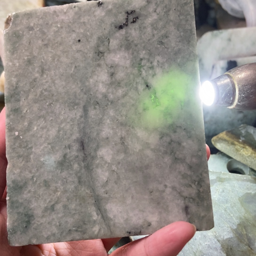 翡翠未镶嵌颈饰天然翡翠