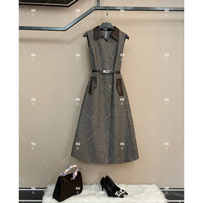 【倩倩】复古风显瘦默认款式连衣裙女装轻奢秋冬时尚 H-1635