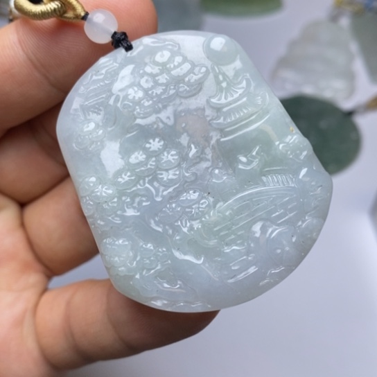 翡翠未镶嵌颈饰翡翠