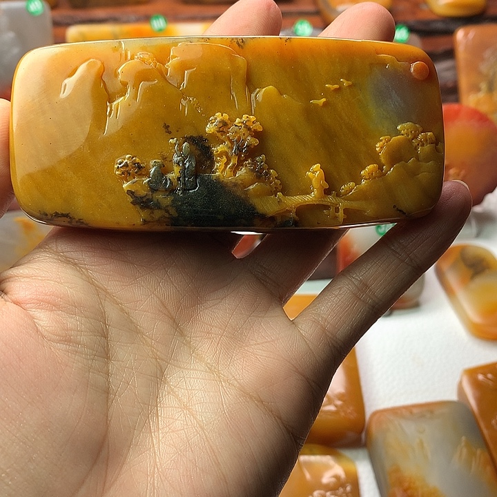 石英质玉（黄龙玉）未镶嵌手玩