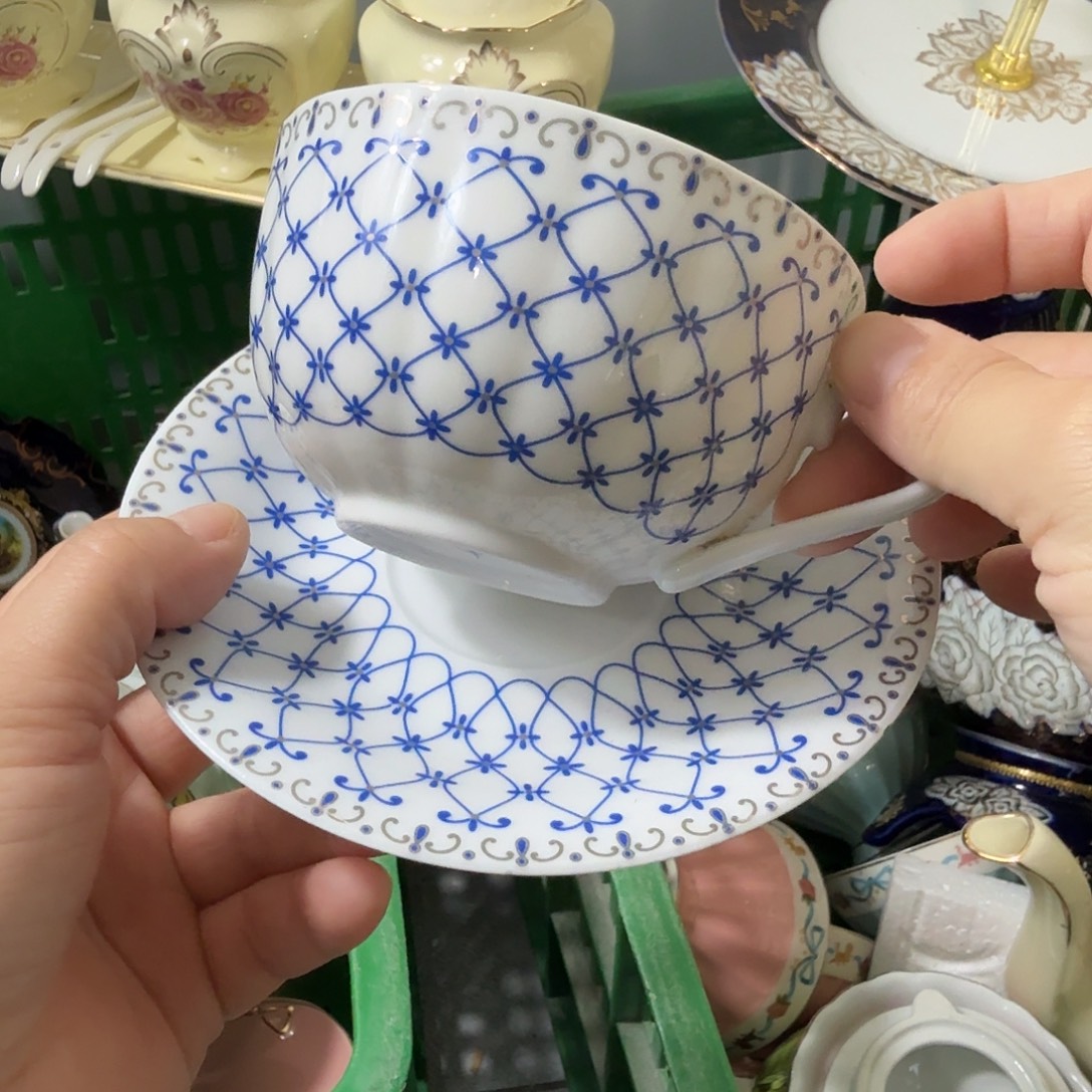 陶瓷薄胎骨瓷2套………………………………