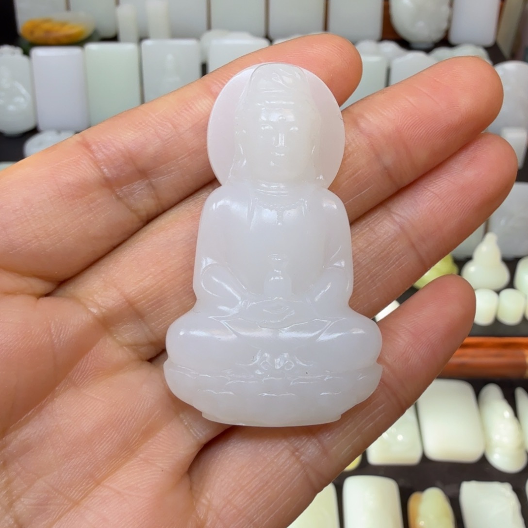 金***饰和田玉未镶嵌颈饰