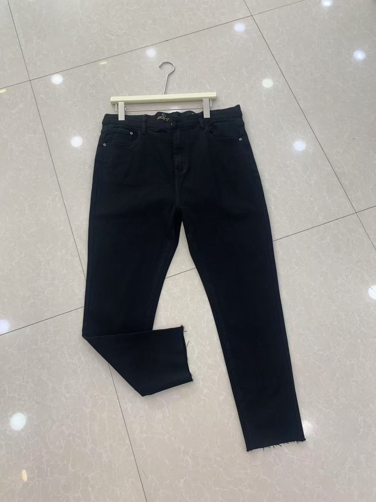 二姐家009栢8806百搭毛边小脚牛仔裤