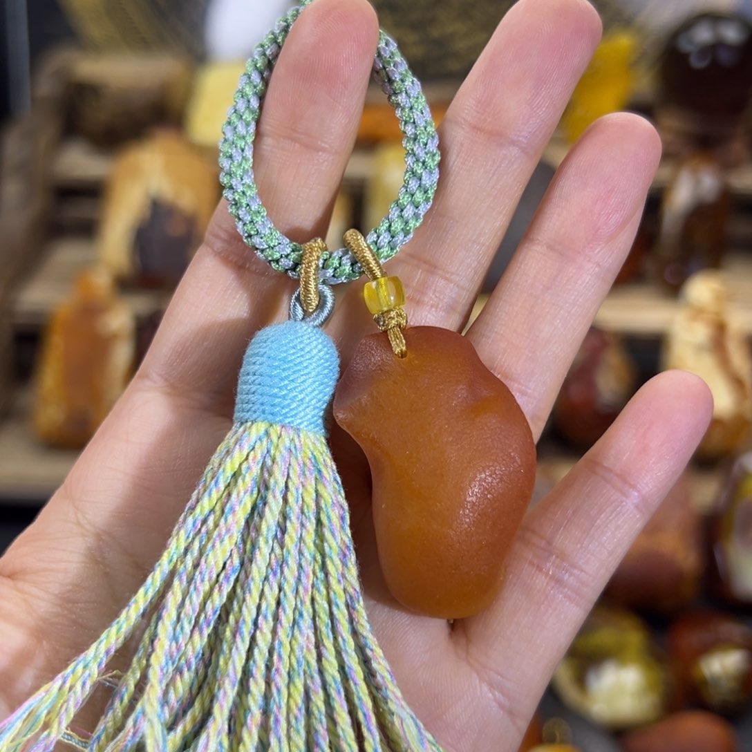 琥珀裸石未镶嵌琥珀