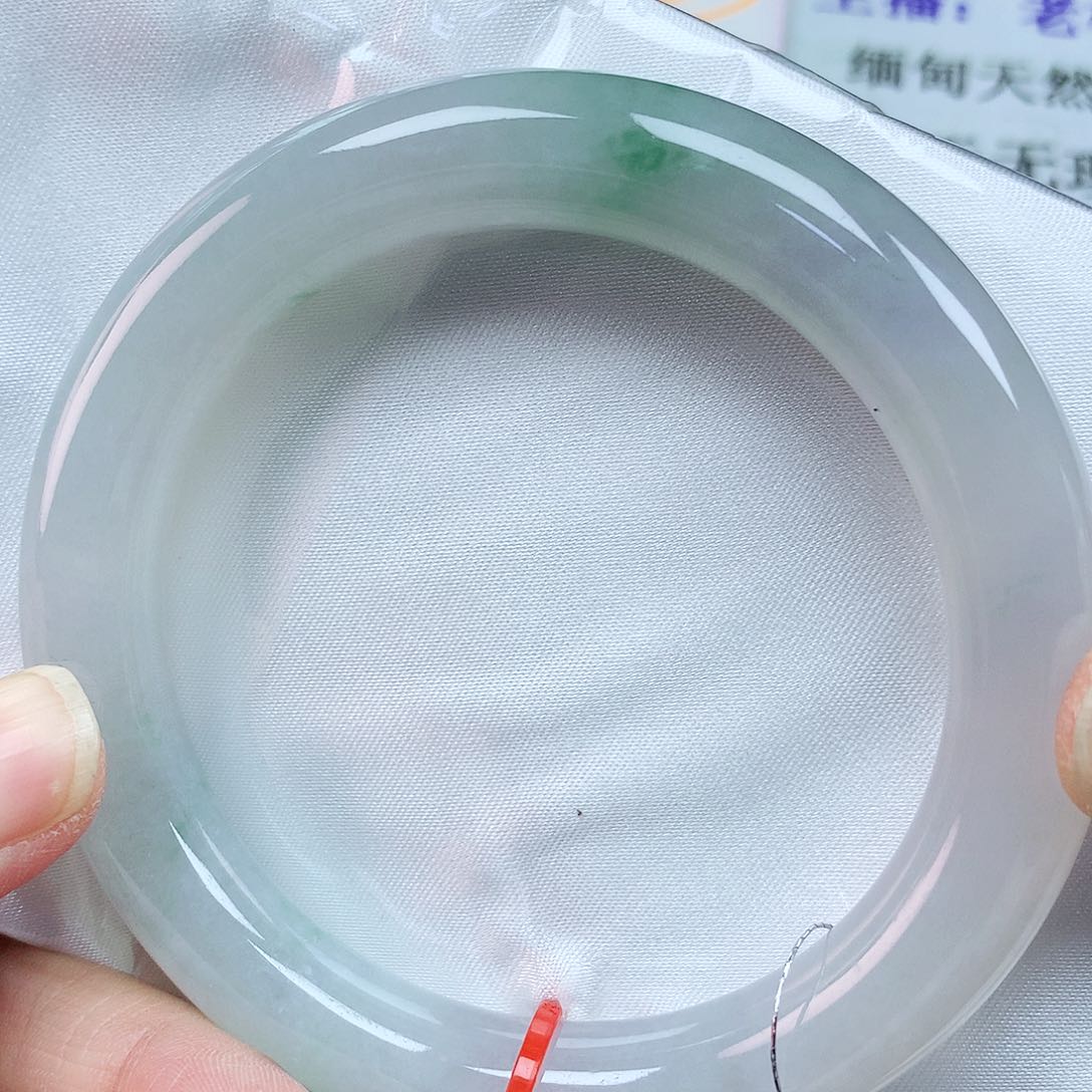 翡翠手镯未镶嵌60胖