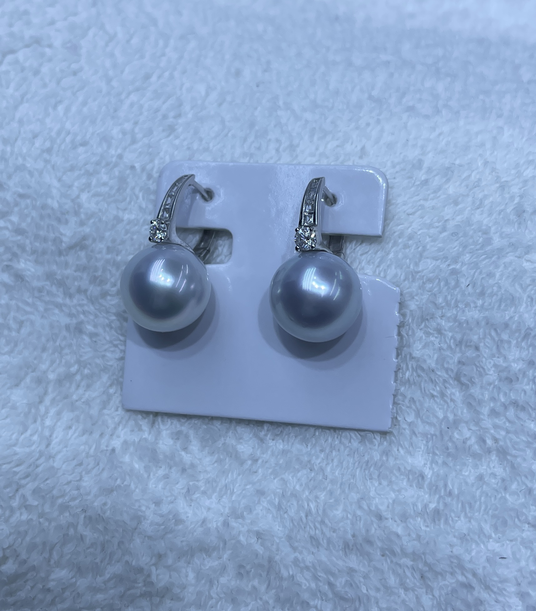 18K金钻石海水珍珠耳环（澳白）