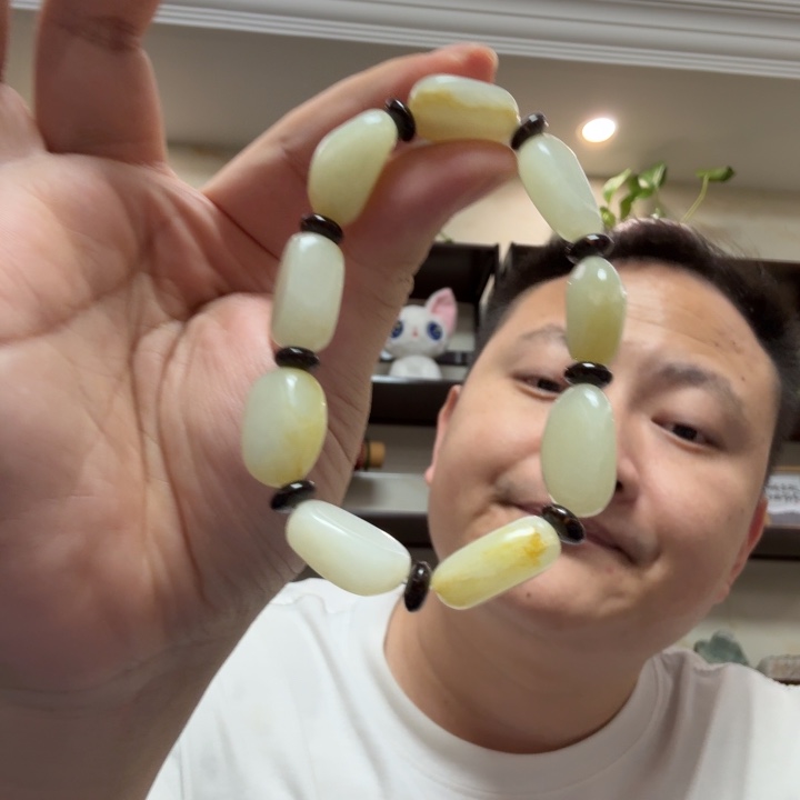 璀***珠和田玉未镶嵌颈饰孤品手串