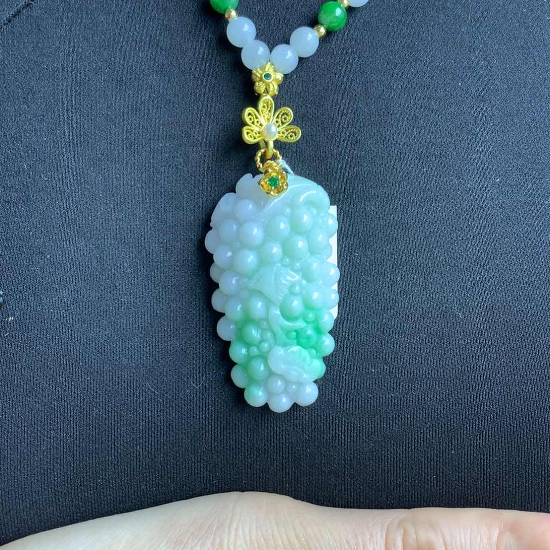 翡翠颈饰未镶嵌翡翠