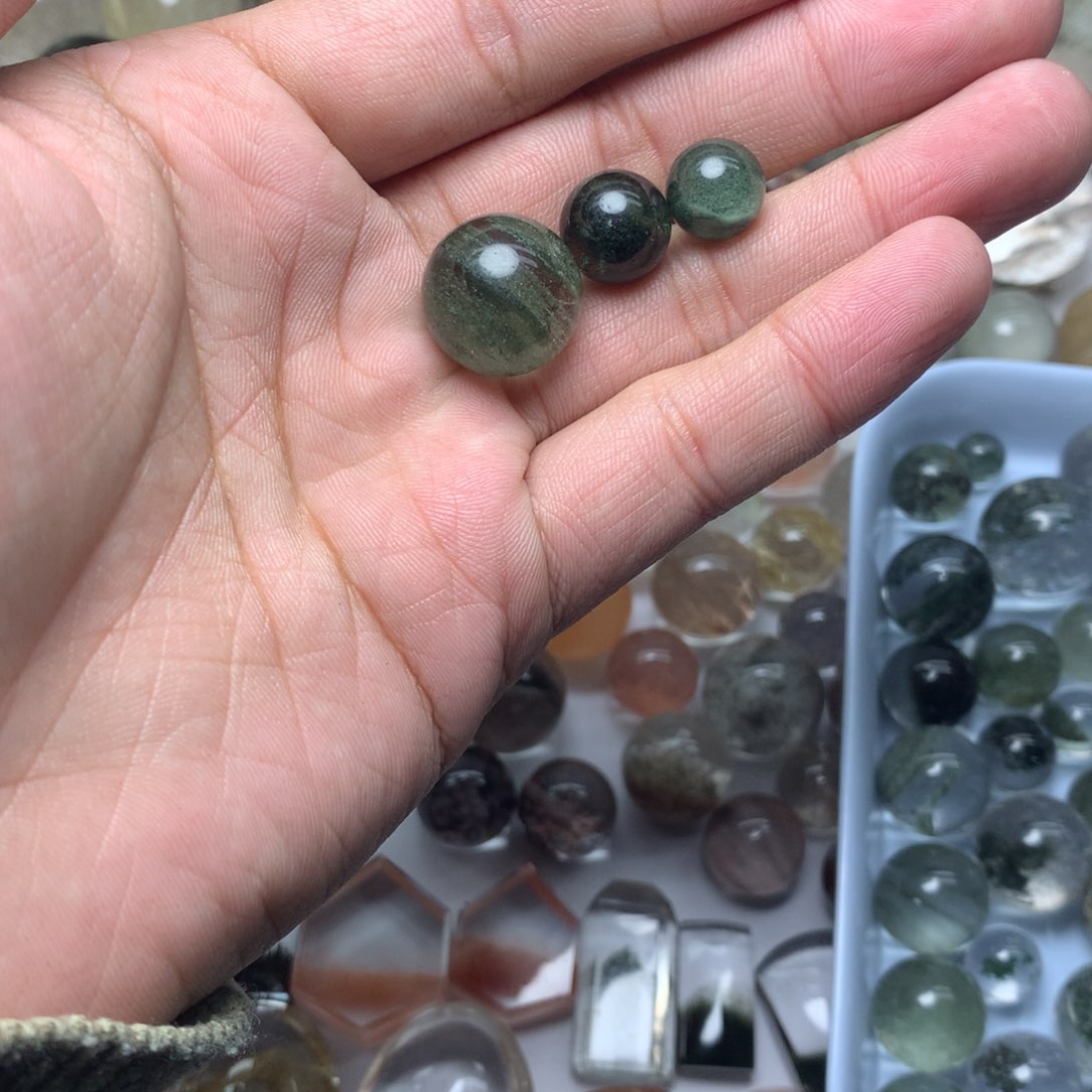 水晶珠宝半成品未镶嵌你*他绿幽灵球