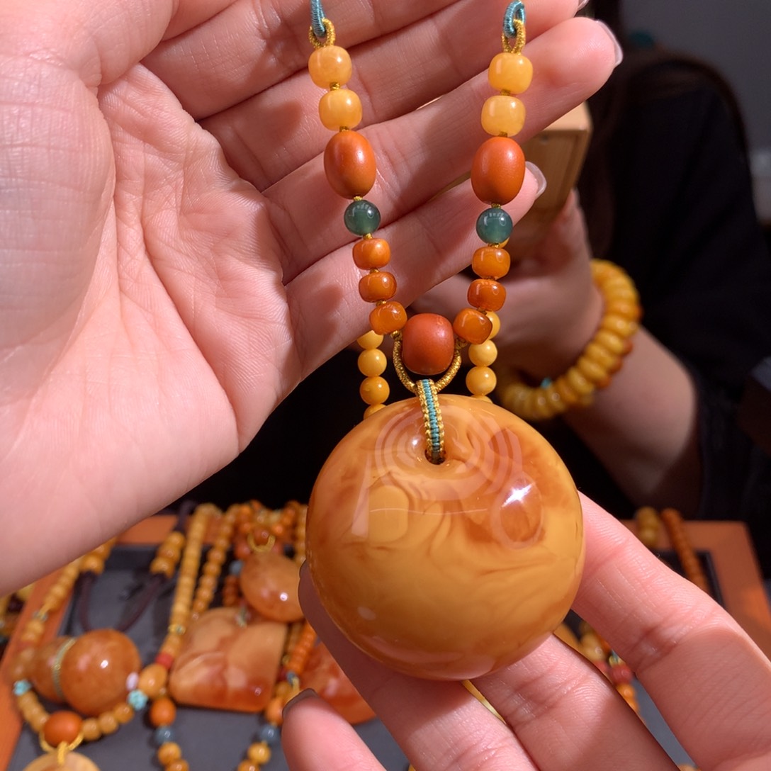 蜜蜡颈饰未镶嵌天然