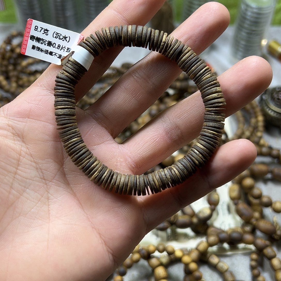 沉香碎屑沉香0.8沉水药片