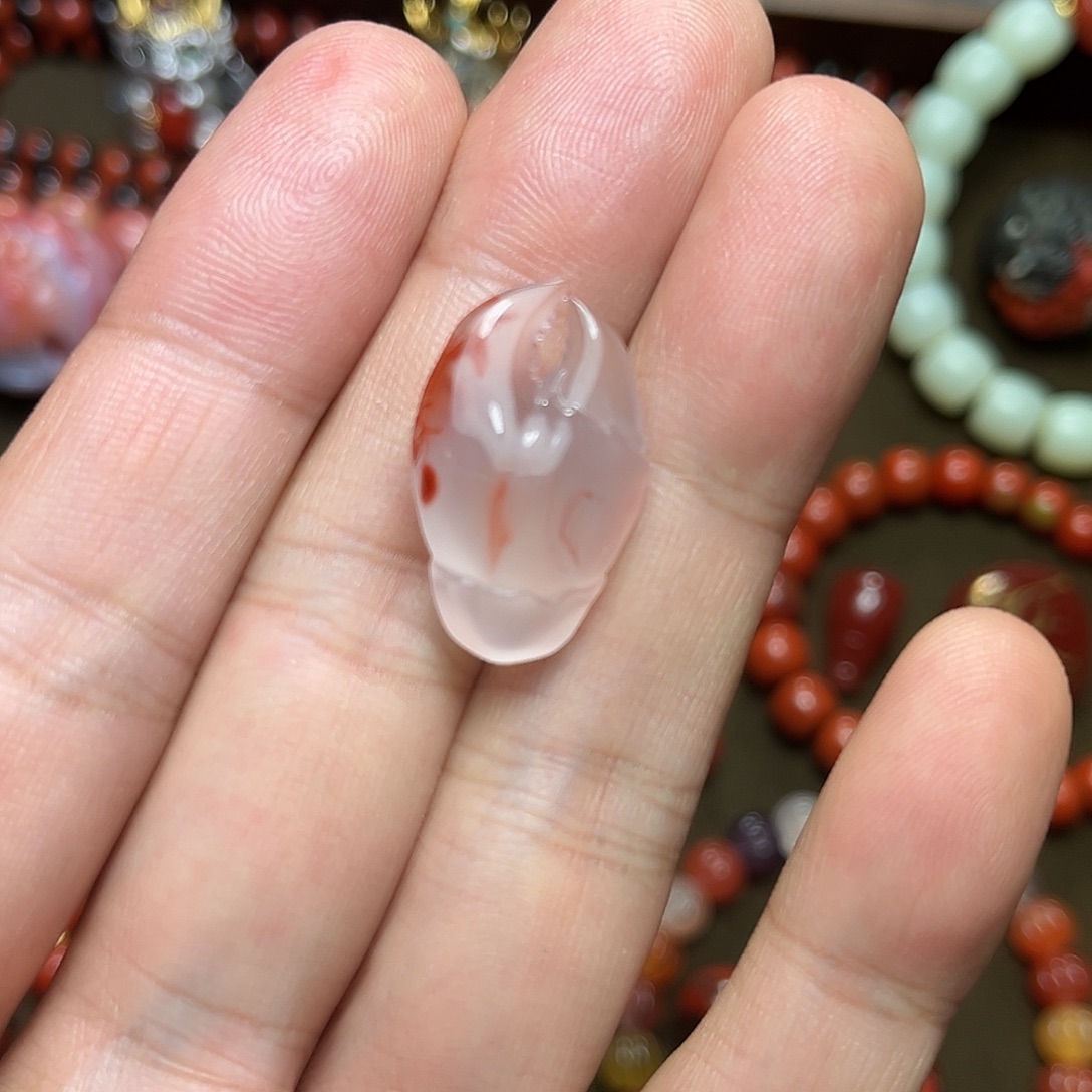 南红玛瑙未镶嵌颈饰