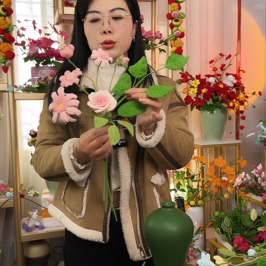 手工钩织设计花束