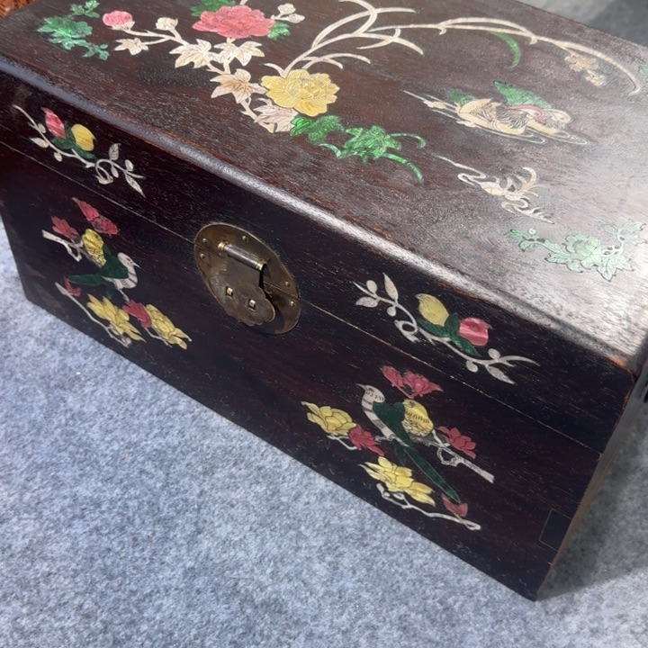 贡木箱的的的的的