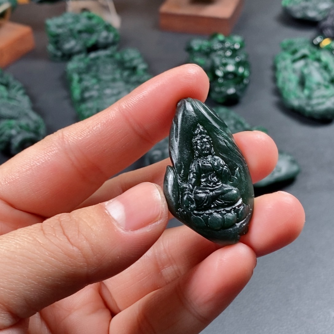 定制翡翠未镶嵌翡翠吊坠x