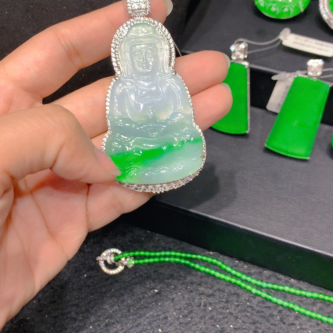 颈饰未镶嵌翡翠00006