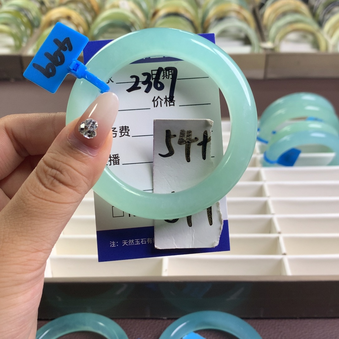 未镶嵌蛇纹石玉手镯2367
