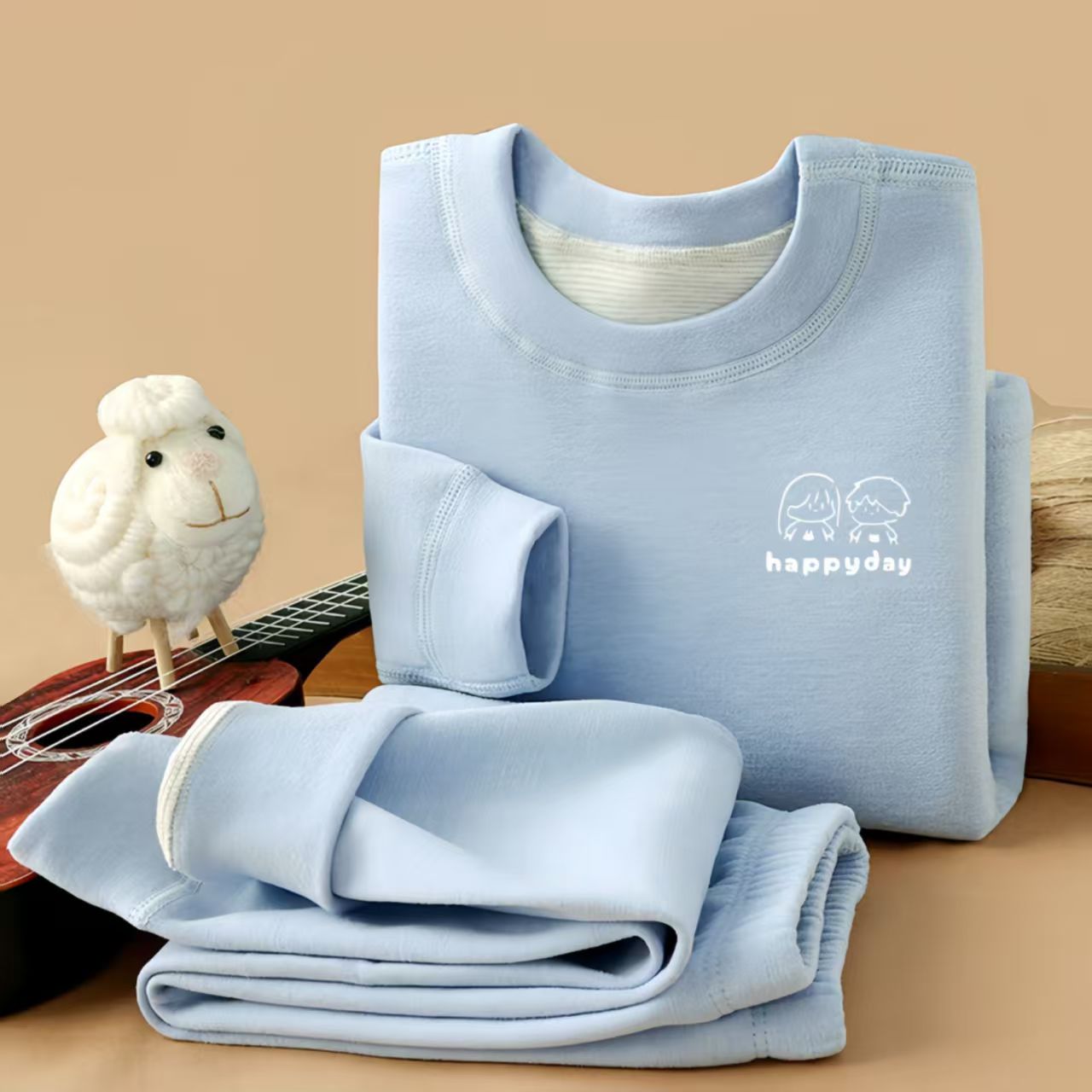 8开头冬季休闲风春秋女童套头婴儿卡通保暖套装