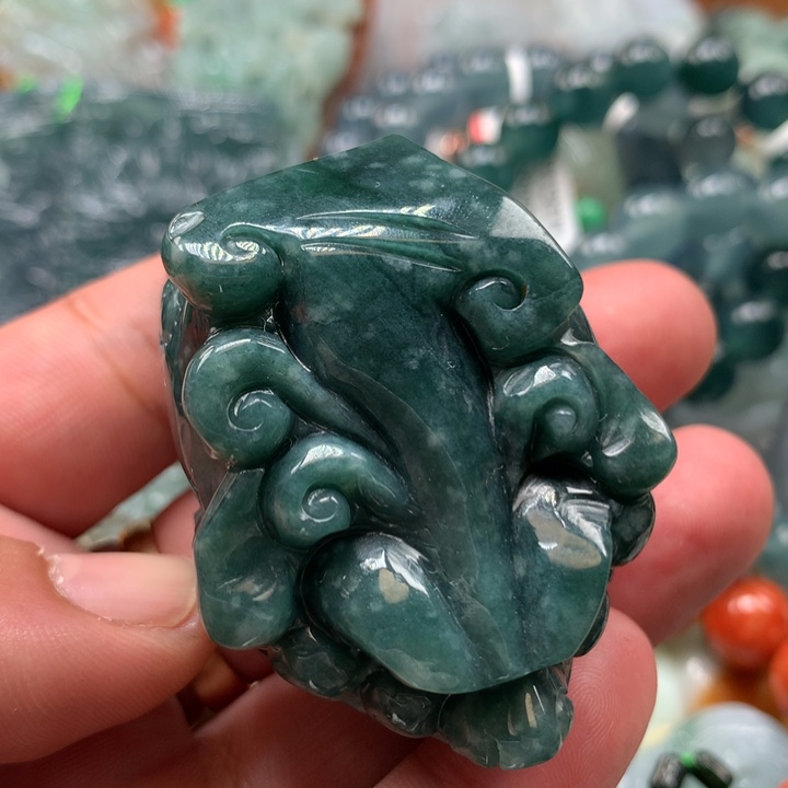 翡翠颈饰未镶嵌保真天然a货翡翠