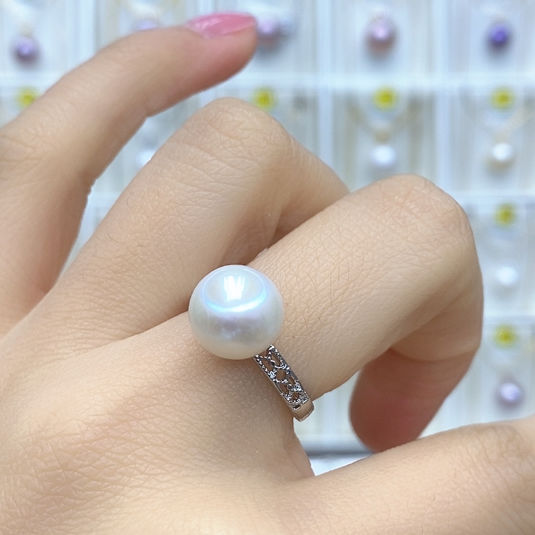 淡水珍珠吊坠(赠链)未镶嵌