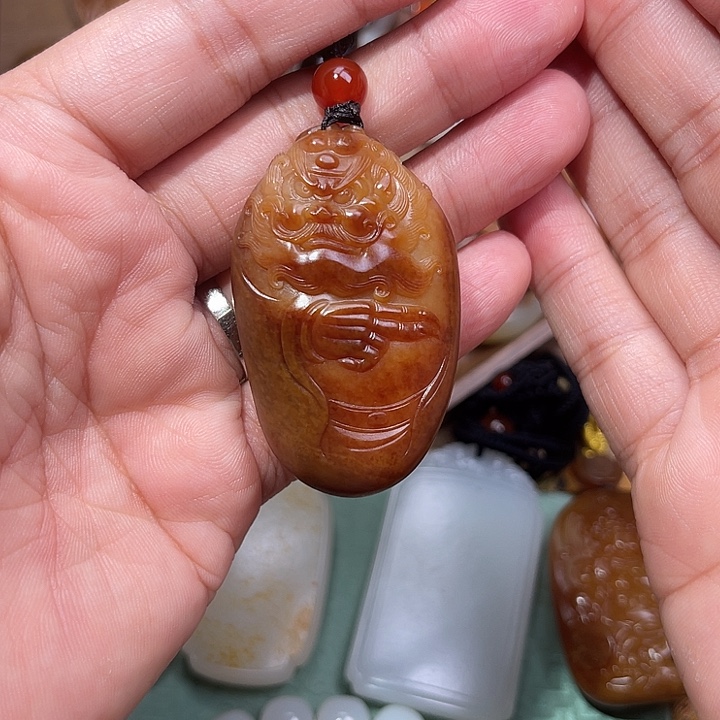 ****️颈饰未镶嵌和田玉