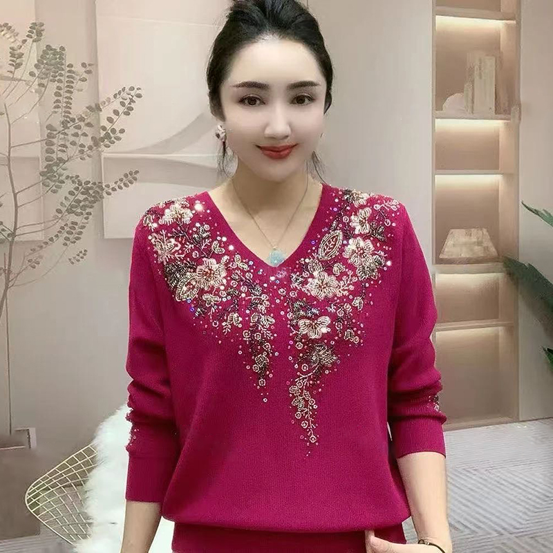 秋冬显瘦套头休闲时尚优雅复古钉珠绣花V领打底衫长袖女针织上衣