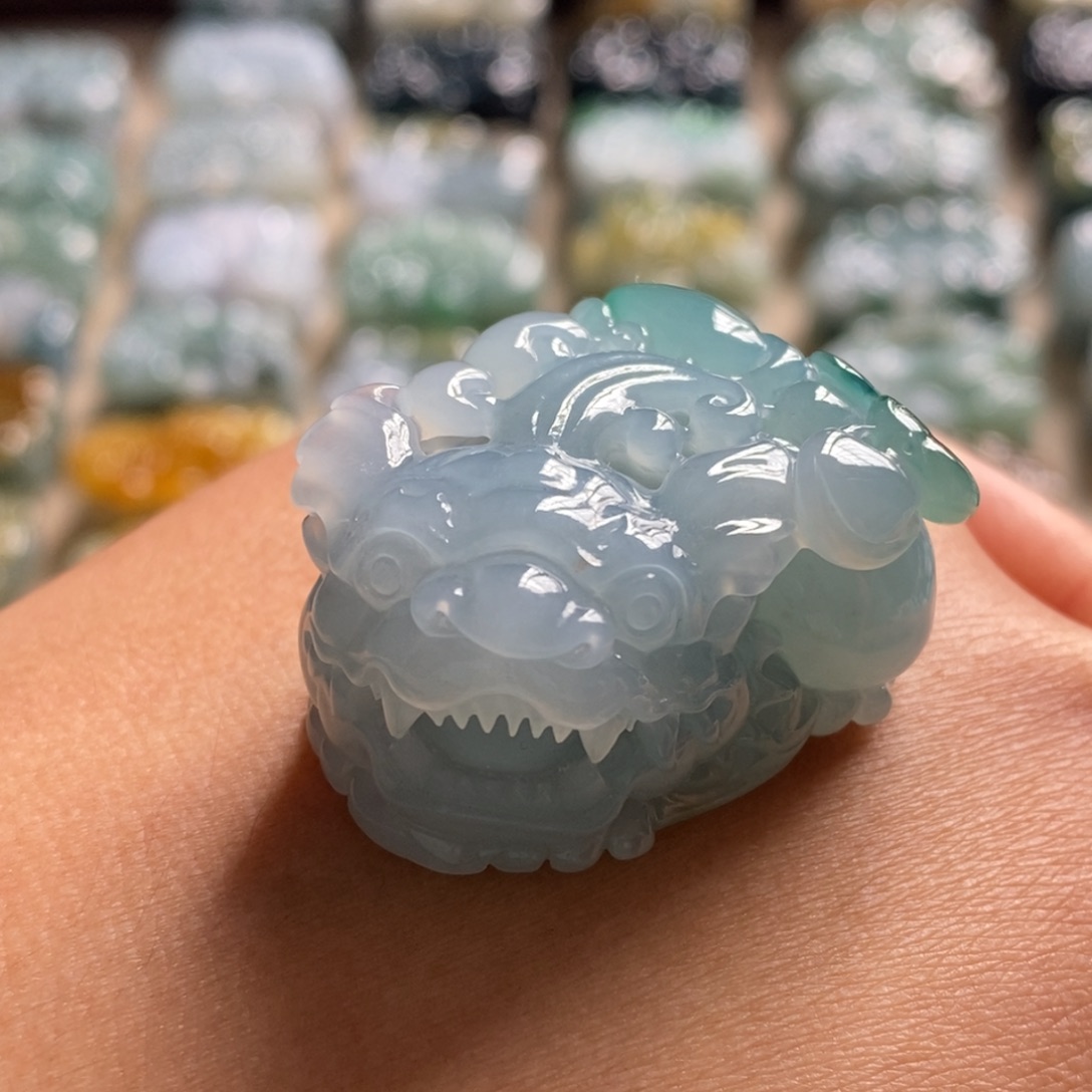 翡翠未镶嵌颈饰天然翡翠貔貅吊坠