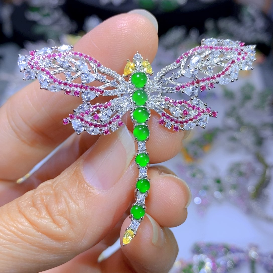 翡翠颈饰银S925镶嵌天然翡翠