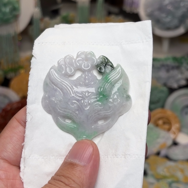 翡翠未镶嵌颈饰吊坠