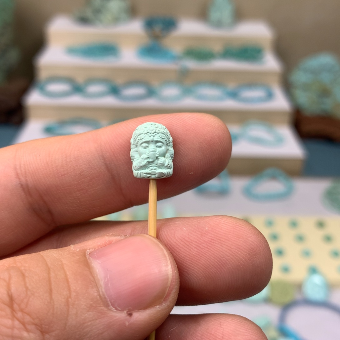 绿松石配饰未镶嵌