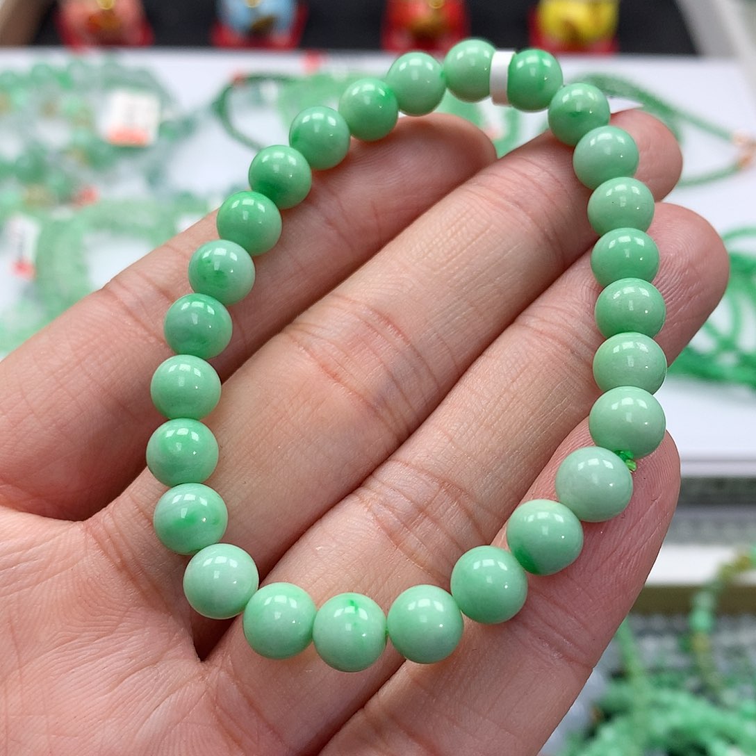 翡翠手链未镶嵌翡翠