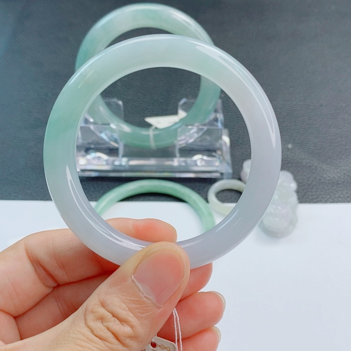 翡翠手镯未镶嵌圆条手镯52-53圈口