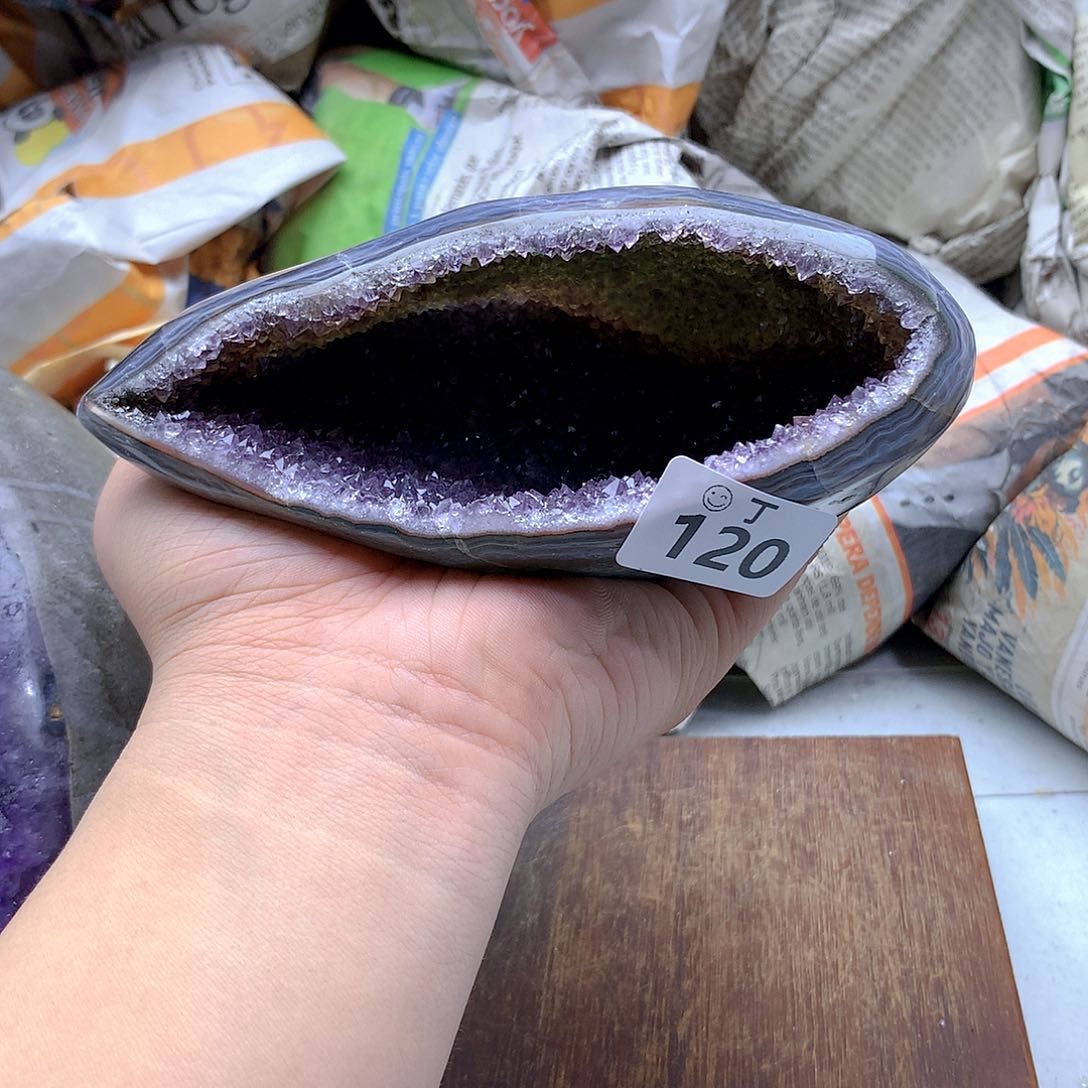 紫晶大型摆件（非配饰）未镶嵌