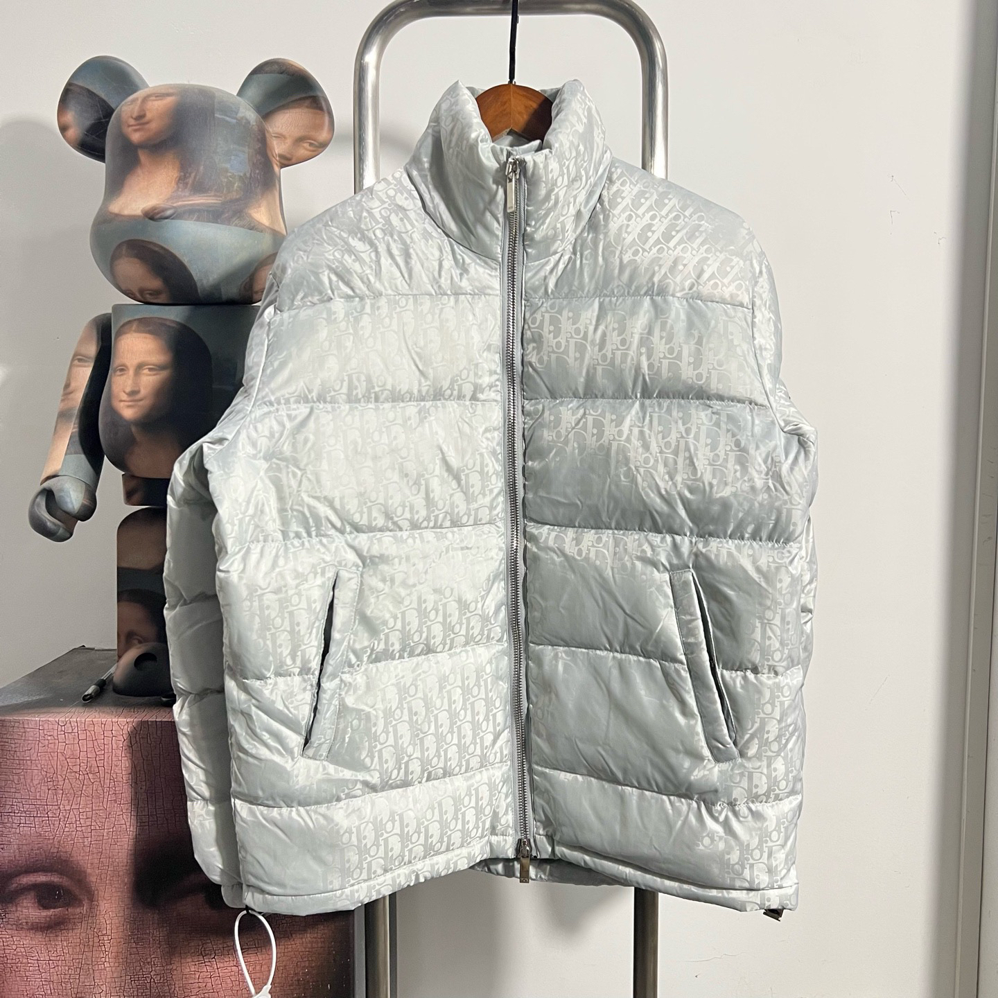 99新 DIOR/迪奥 满印银色羽绒服 X1005尺码54衣长70