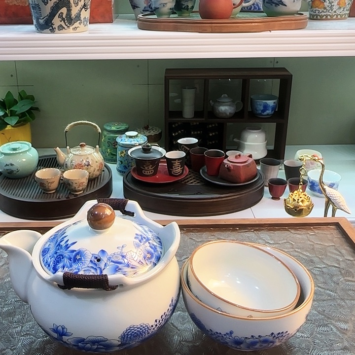 青花瓷器茶具套装茶叶罐个人杯