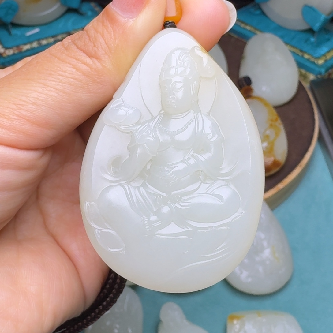 和田玉未镶嵌颈饰