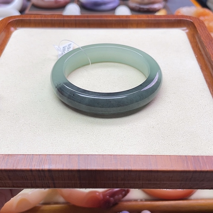 未镶嵌手镯石英质玉长****·